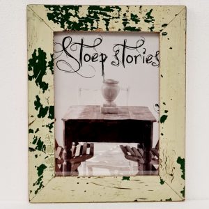 Reclaimed wood-frame (white-green)