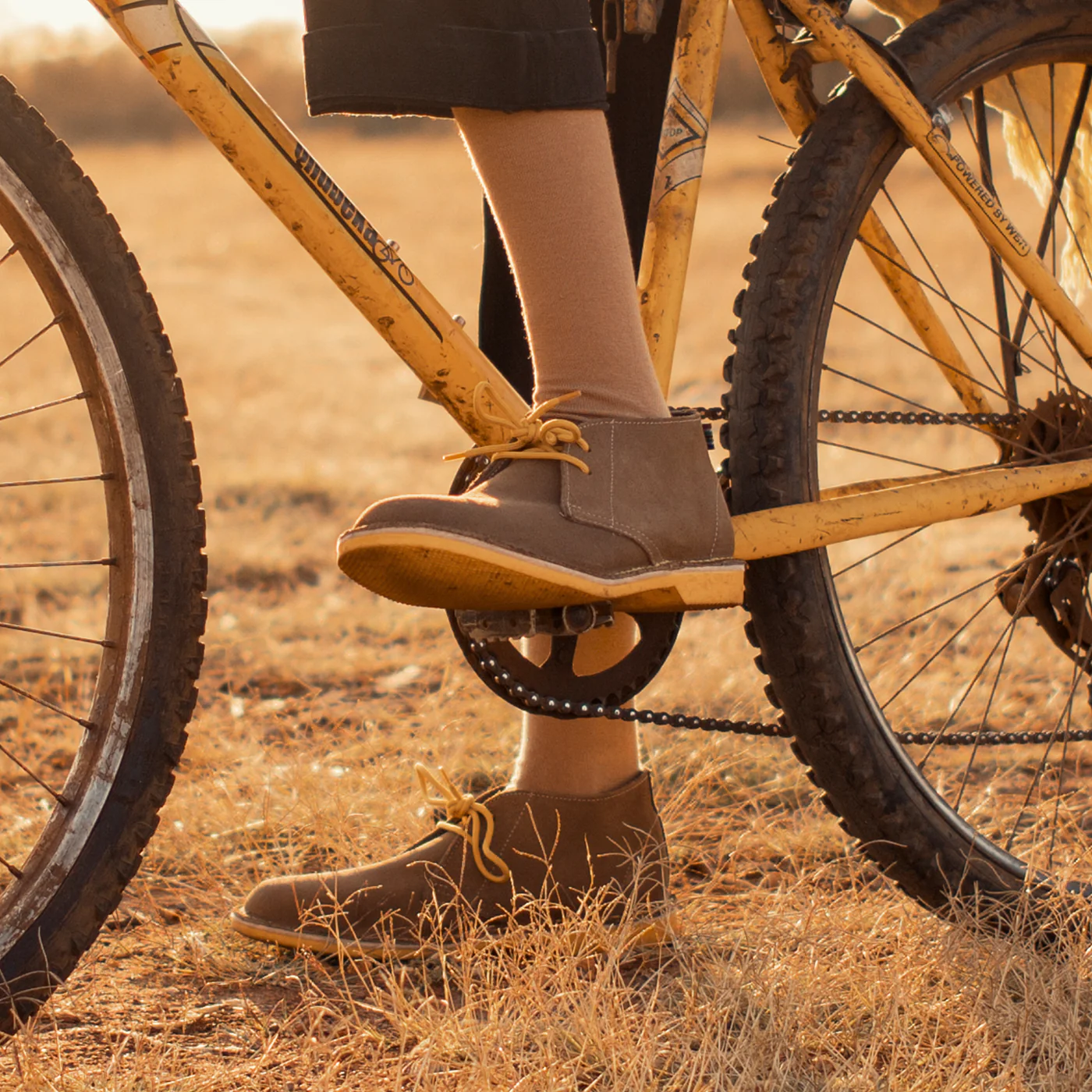 Veldskoen Heritage Vilakazi Yellow in action